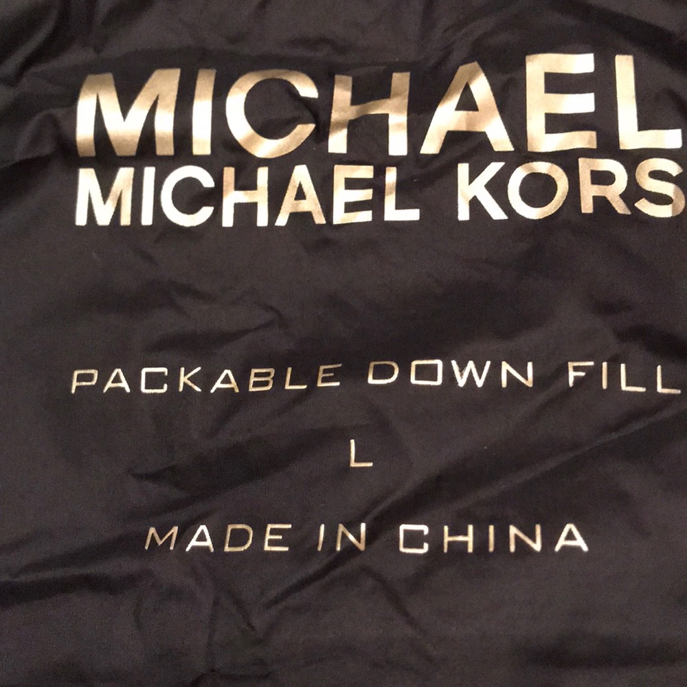 New! MICHAEL Michael Kors Packable Down Coat - Picture 8 of 8